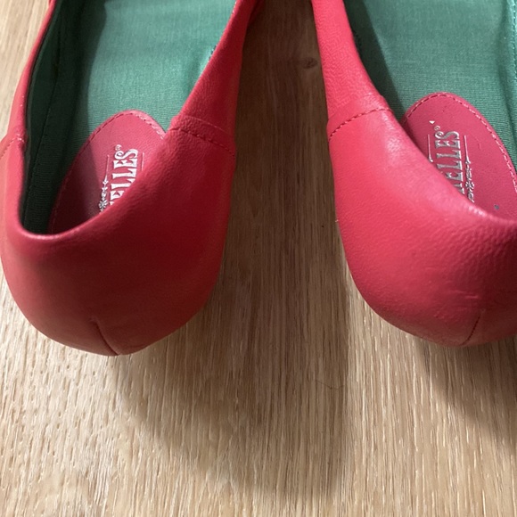 Seychelles Pink Leather Pointed Toe Kitten Heels Size 7.5  Low Heel Button Pumps - Picture 3 of 5